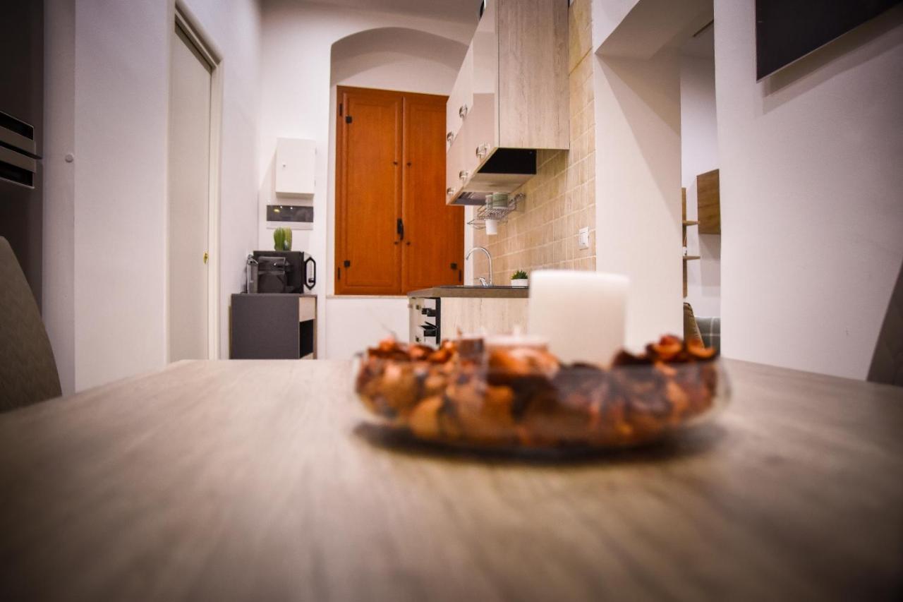 Casa Dell Arco Apartment Bari Luaran gambar