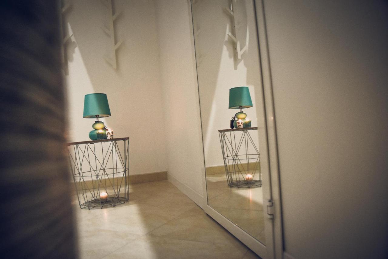 Casa Dell Arco Apartment Bari Luaran gambar